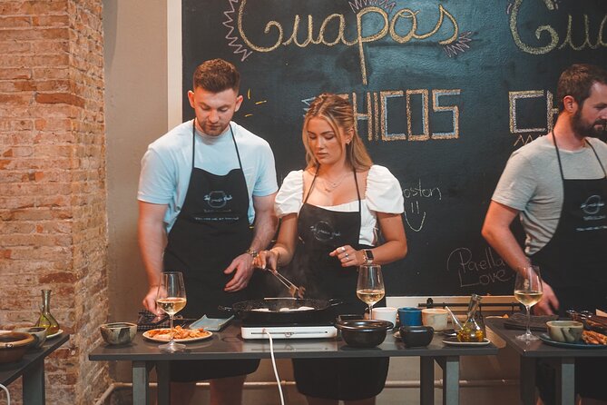 Paella Experience and Bottomless Wine in Barcelona - Key things to know before you go