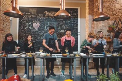 Paella Experience and Bottomless Wine in Barcelona - How the cooking class works in a small group of 16