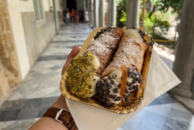 Palermo Food Tour: 10+ Tastings of Arancini, Cannoli, Wine & More - Meeting at Piazza Vincenzo Bellini and How the 3.5 Hours Work