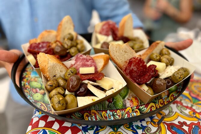 Palermo Food Tour: 10+ Tastings of Arancini, Cannoli, Wine & More - Discesa dei Giudici: Coffee and a Quick Reset