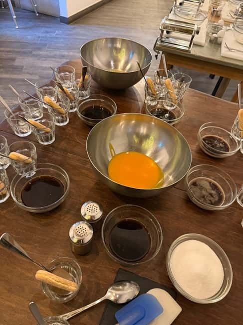 Palermo: Pizza & Tiramisu Class with Free Flowing Fine Wine - Key Highlights That Make This Palermo Cooking Class Special