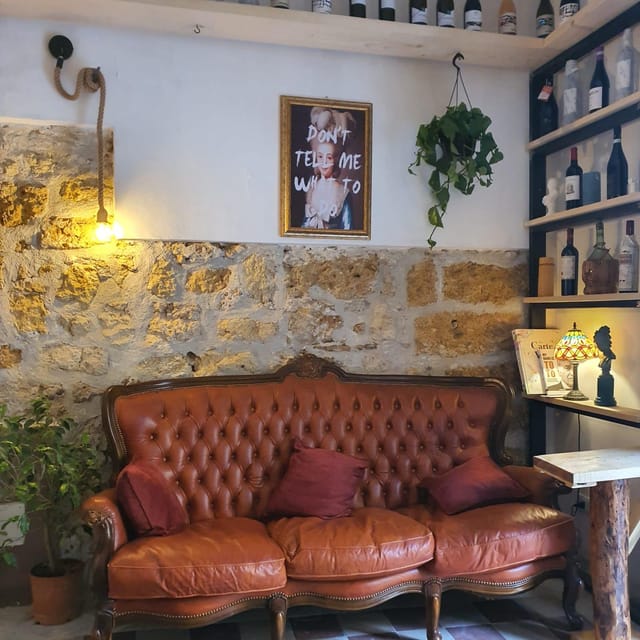 Palermo: Wine Tasting with Sicilian Tapas - Step into Palermo’s wine scene on a historic street