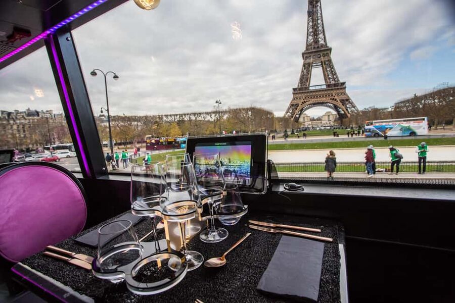Paris: Bus Toqué Tour with 5-Course Dinner and Champagne - From 8:30 PM boarding to a Champs-Élysées finish