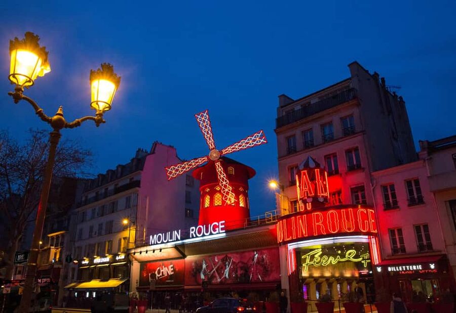Paris: Champagne at the Moulin Rouge & Seine River Cruise - Key things to know before you go