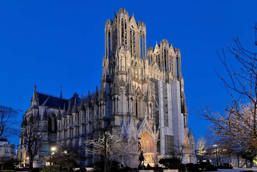 Paris: Champagne Cellars Tour and Tastings with a Sommelier - Charles Mignon or Mercier in Épernay: cellar tour value and what to watch for