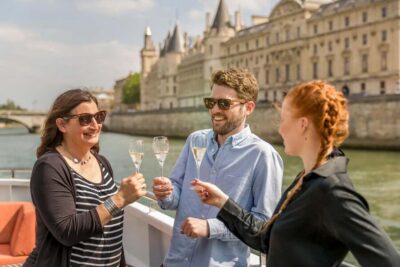 Paris: Champagne Tasting Cruise Departure from Eiffel Tower - Where to meet at Les Vedettes de Paris (Port de Suffren): the part that can stress you