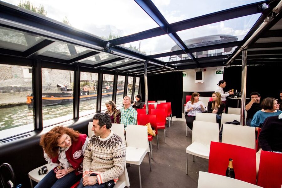 Paris: Champagne Tasting Cruise Departure from Eiffel Tower - My go-with-the-flow tips so you don’t lose time at the port