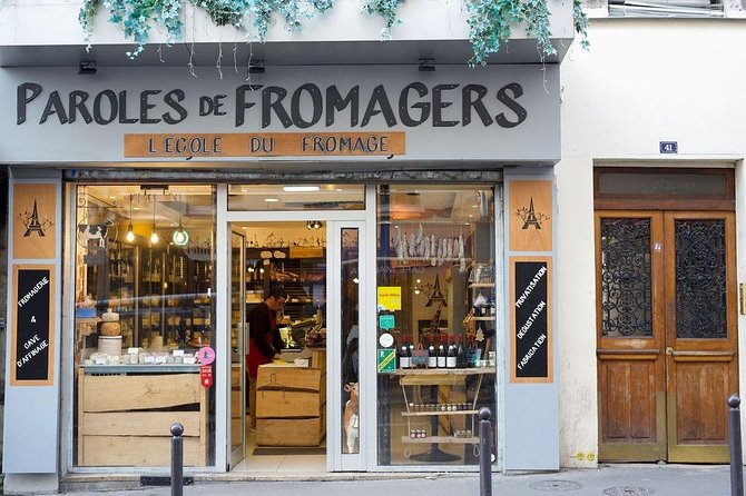 Paris Cheesemaking Workshop including Wine and Cheese Tasting with an Expert - Small-group advantage: why up to 10 people feels like the sweet spot