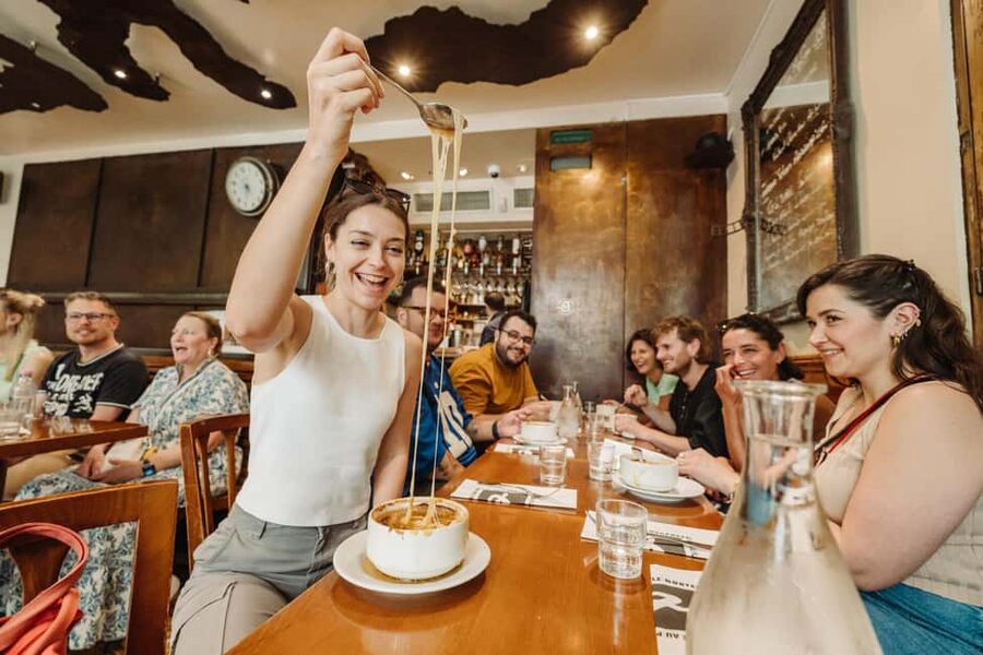 Paris: Food and Wine Tasting Walking Tour in Le Marais - The bakery start: croissant and sourdough before the crowd