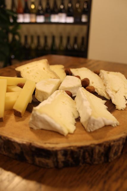 Paris: French Wine and Cheese Guided Tasting - The tasting method that trains your nose: perfume samples and the smell game