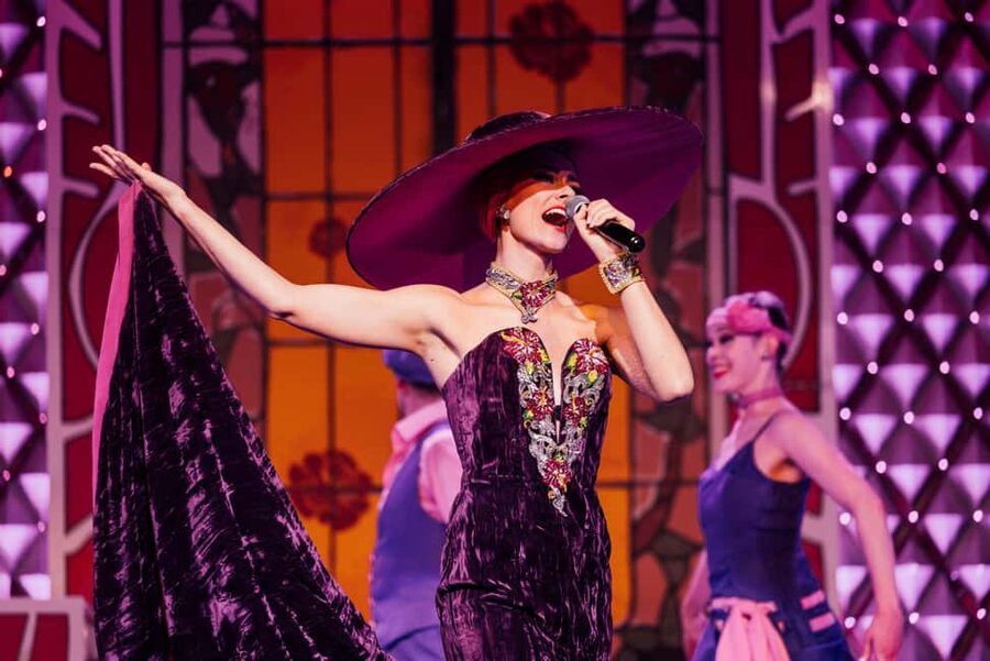 Paris: La Nouvelle Eve Cabaret Show with Champagne - Paris Je T’aime Moments: Edith Piaf, La Vie en Rose, and Clap-Along Fun