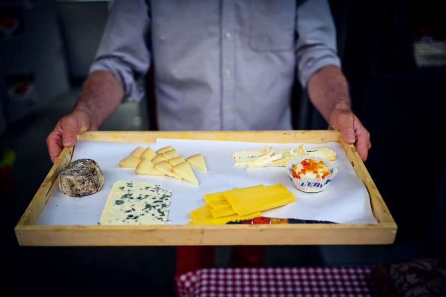 Paris: Le Marais District Food Tour with 10+ Tastings & Wine - Quick highlights
