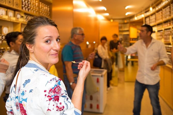Paris Le Marais District Original Food and Wine Tasting Tour - Why Le Marais is the perfect place for a food-and-wine walk