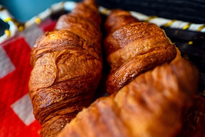 Paris Le Marais Food Tour With 10+ Tastings, Cheese, Wine & More - Jewish quarter flavor hits: falafels you’ll remember