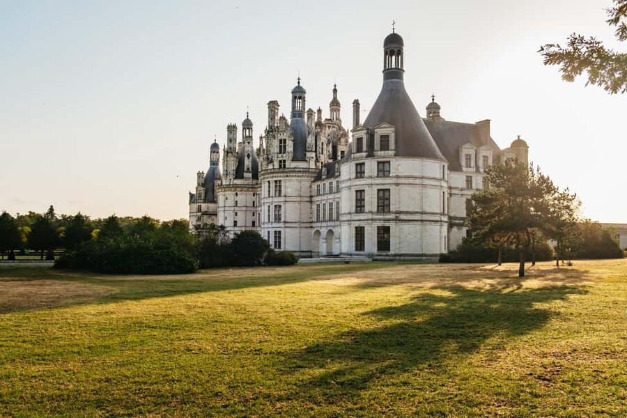 Paris: Loire Valley Chambord Castle, Wine Tasting & Lunch - Key Points You’ll Care About