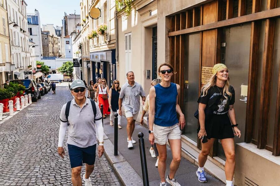 Paris: Montmartre Cheese, Wine & Pastry Guided Walking Tour - What You’ll Taste: Pastries, Chocolate, Cheese, Charcuterie, and Wine