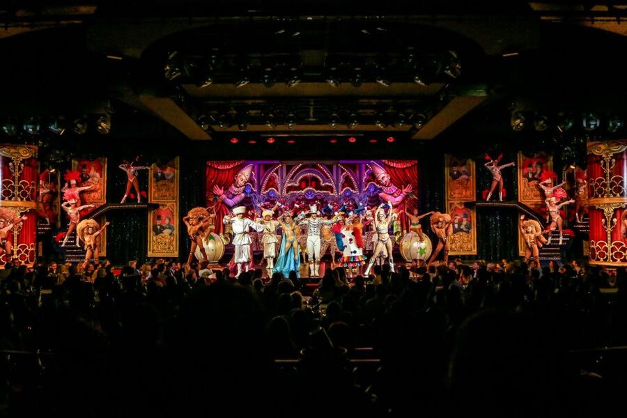 Paris: Moulin Rouge Cabaret Show Ticket with Champagne - Who This Moulin Rouge Champagne Ticket Is For