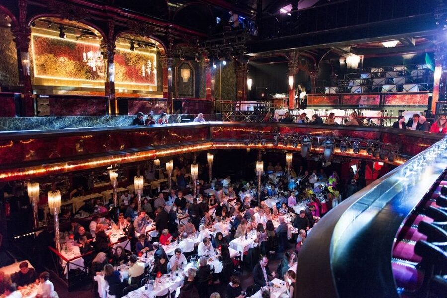 Paris: Paradis Latin Cabaret Show with Optional Champagne - A few stand-out performance elements to watch for
