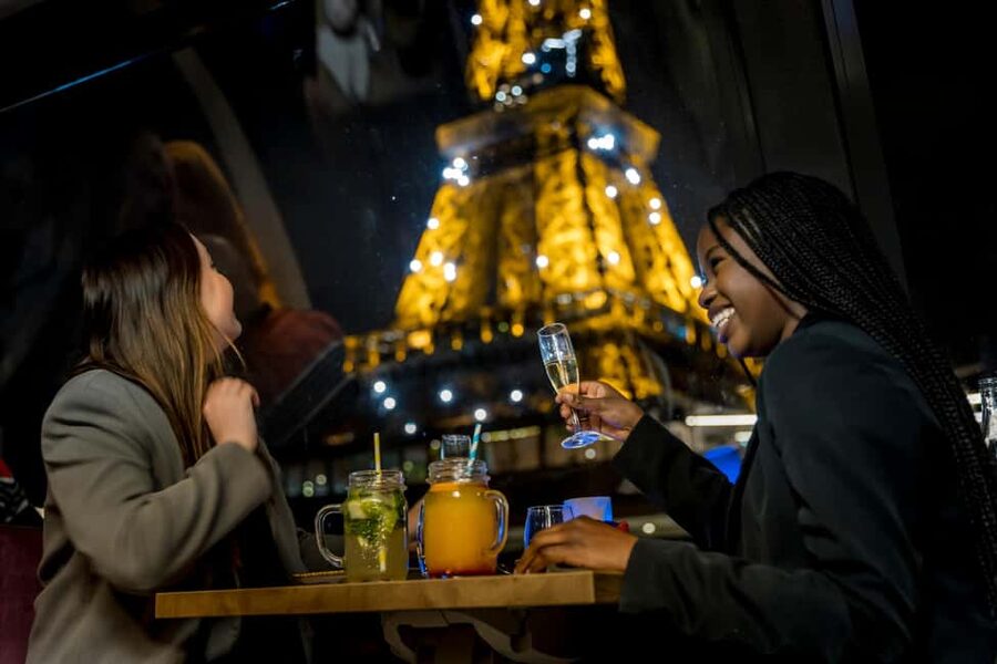 Paris: Seine River Champagne Dinner Cruise with Live Music - Key things to know before you go