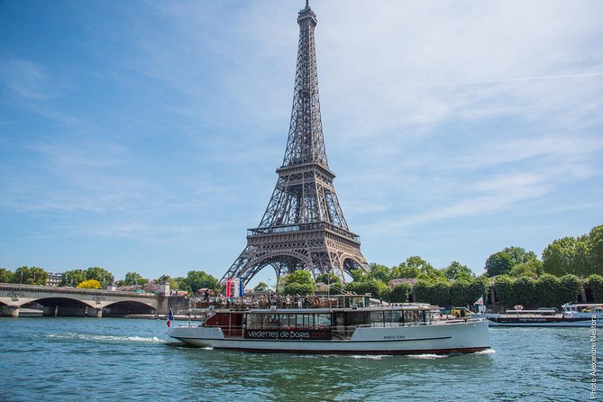 Paris Seine River Champagne Tasting Cruise - Small-Group Size and Priority Access: Why It’s Not a Chaos-Fest