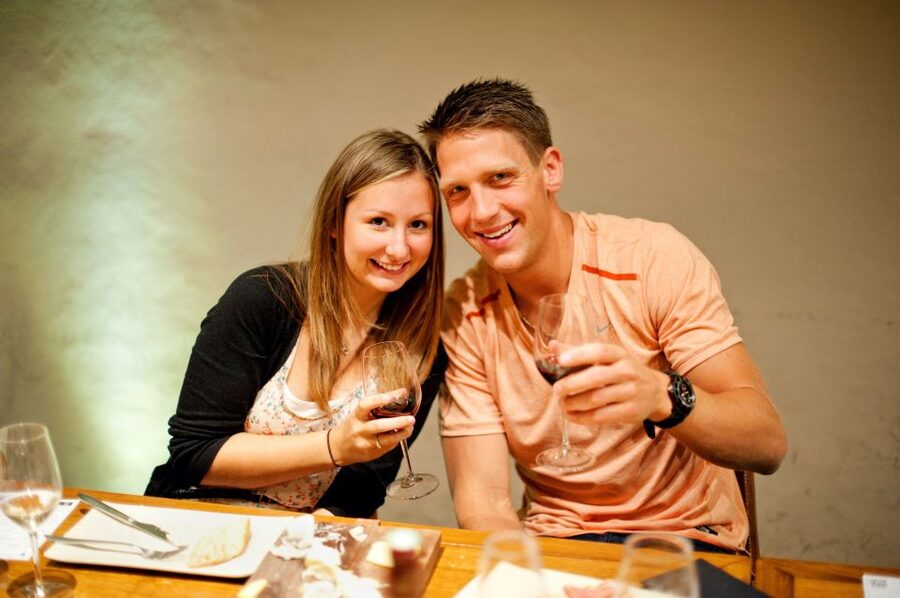Paris: Wine and Cheese Lunch - Why the English-speaking guide makes the difference