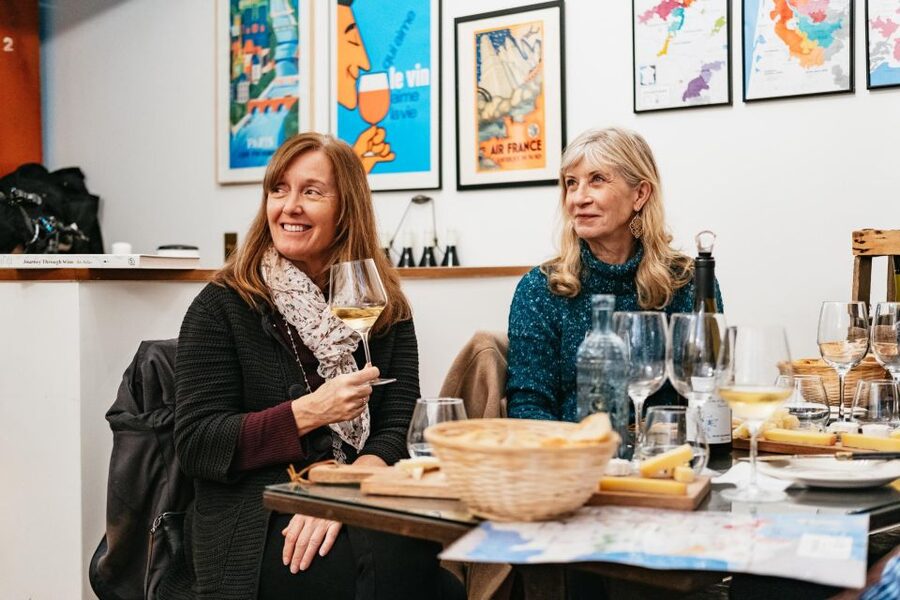 Paris: Wine Tasting Experience with 6 Wines and Cheese Board - What the sommelier actually does (and why it lands)