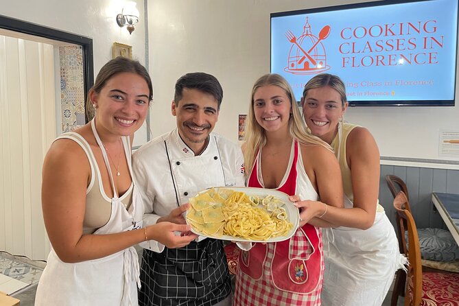 Pasta Making Class with Dinner and Wine in Florence - From welcome wine to rolling dough: the class rhythm