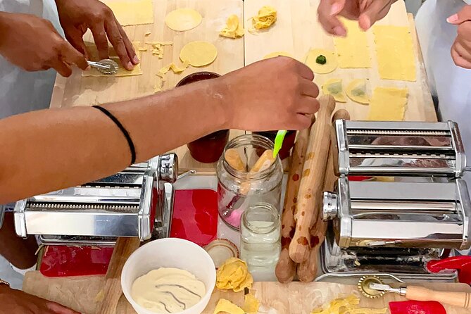 Pasta Making Class with Dinner and Wine in Florence - Timing and practical tips that make it smoother