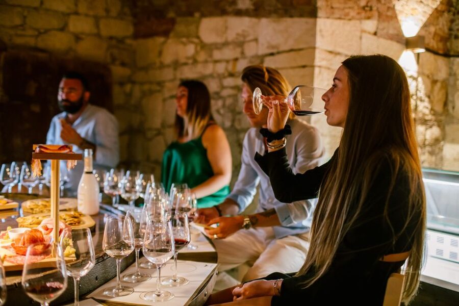 Pastrengo: Lake Garda Wine & Food Tasting in Historic Fort - Pairing bites the Lake Garda way: cold cuts, cheeses, olive oil, and focaccia