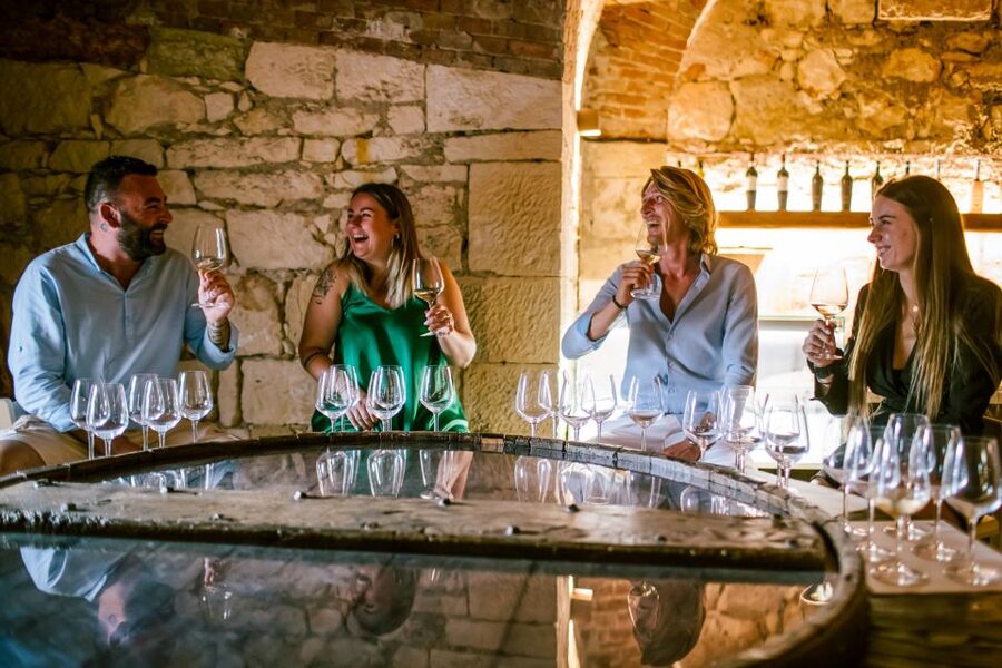 Pastrengo: Lake Garda Wine & Food Tasting in Historic Fort - Walking the 1861 Austrian walls before the first pour