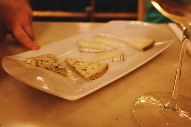 Picasso Museum and Walking Tour Plus Wine Tasting Upgrade - Guides, Group Size, and Timing: Why This Tour Works in Real Life