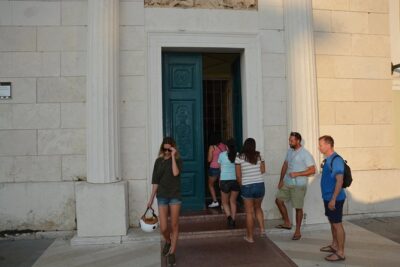 Piran: Walking Tour with Local Wine and Food Tasting - Piran’s narrow streets and Venetian architecture: why it looks the way it does