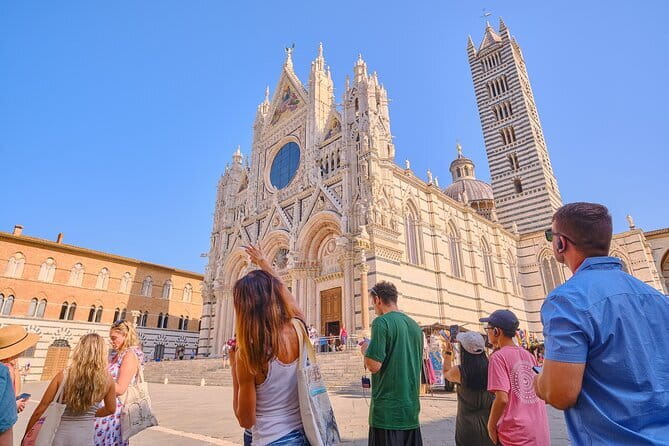 Pisa, Siena and San Gimignano Day Trip with Lunch & Wine Pairing - San Gimignano’s Tower Skyline: How to Spend Your Hour Like a Pro