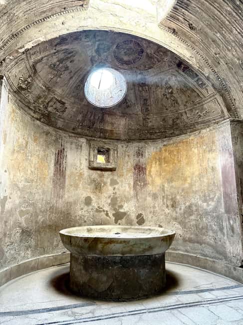 Pompeii: Archeological Tour & Wine Tasting at Mt. Vesuvius - Lunch on Vesuvius: what you’re actually eating