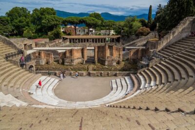 Pompeii, Herculaneum and Winery on Vesuvius with an Archaeologist - How the 8–9 Hour Schedule Actually Works (and How to Make It Comfortable)