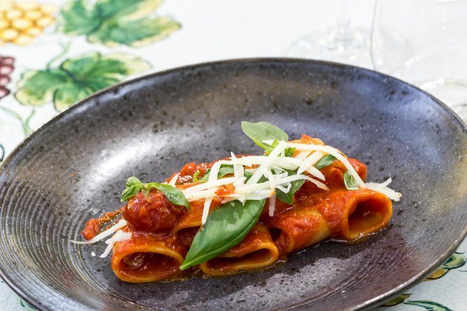 Pompeii Vineyard Escape: Private Wine Tasting & Lunch - Key things to know before you go