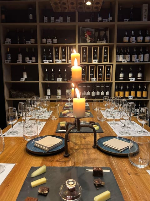 Port Wine class with 3 or 5 Port tasting and pairings - City-center Port tasting right by Palácio da Bolsa