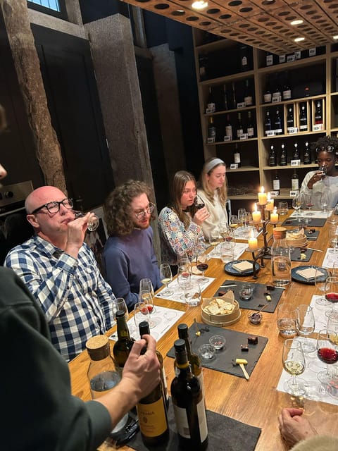 Port Wine class with 3 or 5 Port tasting and pairings - The class flow: history first, then structured tasting