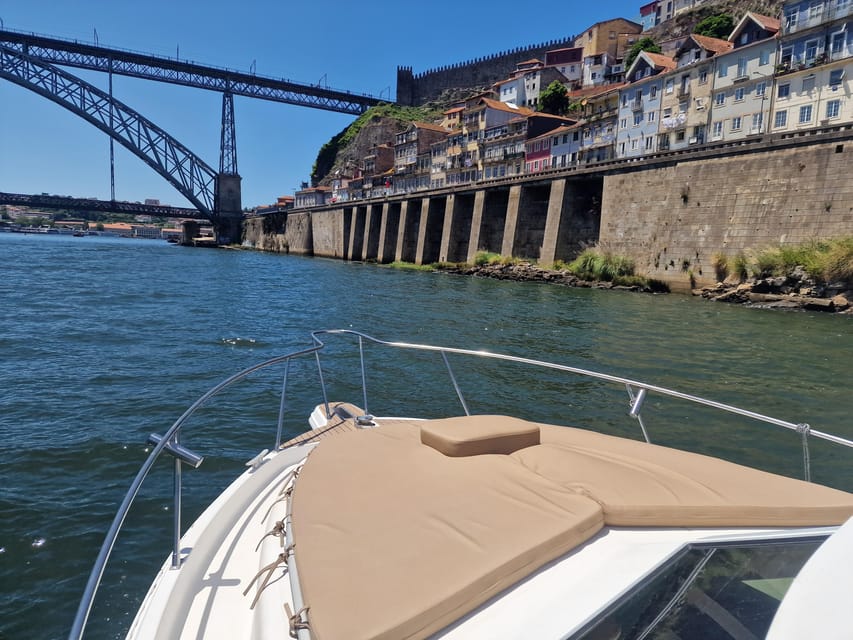 Porto: 6 Bridges Cruise & Port Wine with Sunset Option - Vila Nova de Gaia Views: Cais de Gaia and the Wine-Region Angle