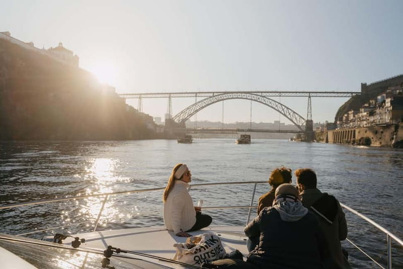 Porto: 6 Bridges Port Wine River Cruise with 4 Tastings - From São Pedro da Afurada to Arrábida Bridge: the route starts with momentum