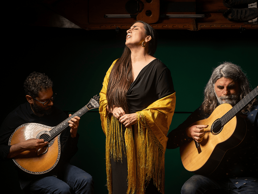 Porto: Authentic Fado Concert With Port Wine & Views - The Port wine pairing: Poças in your glass, Douro in the story