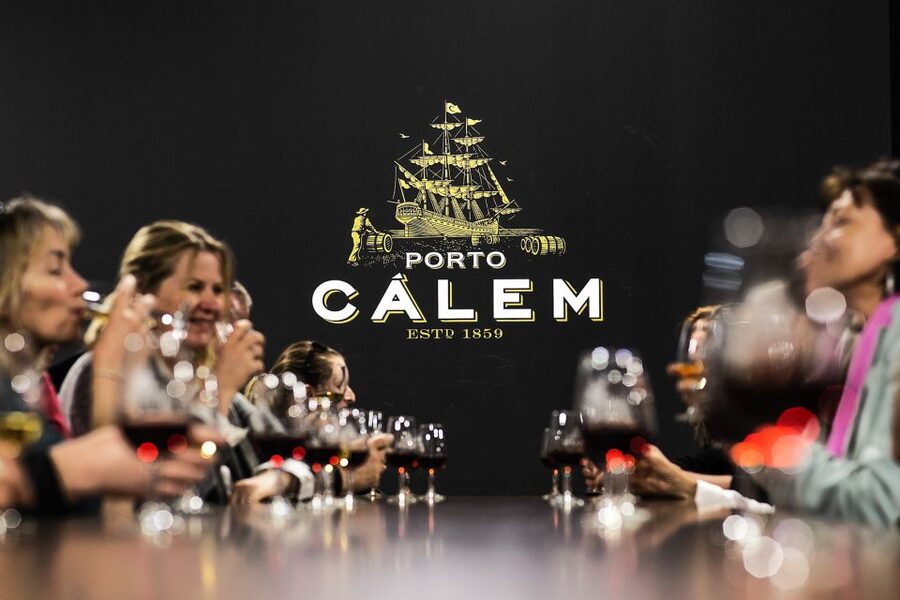 Porto: Cálem Cellar Tour, Interactive Museum & Wine Tasting - The interactive museum: where you learn without feeling lectured