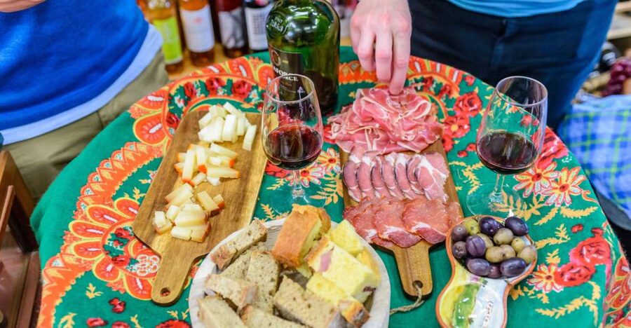 Porto: Delicious Food and Wine Walking Tour - Tips to Get the Most Out of Your Guide (and Your Plate)