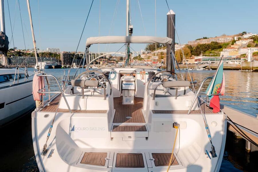 Porto: Douro River Boat Tour with Wine Tasting - The Wine Tasting: Three Styles That Actually Make Sense Together