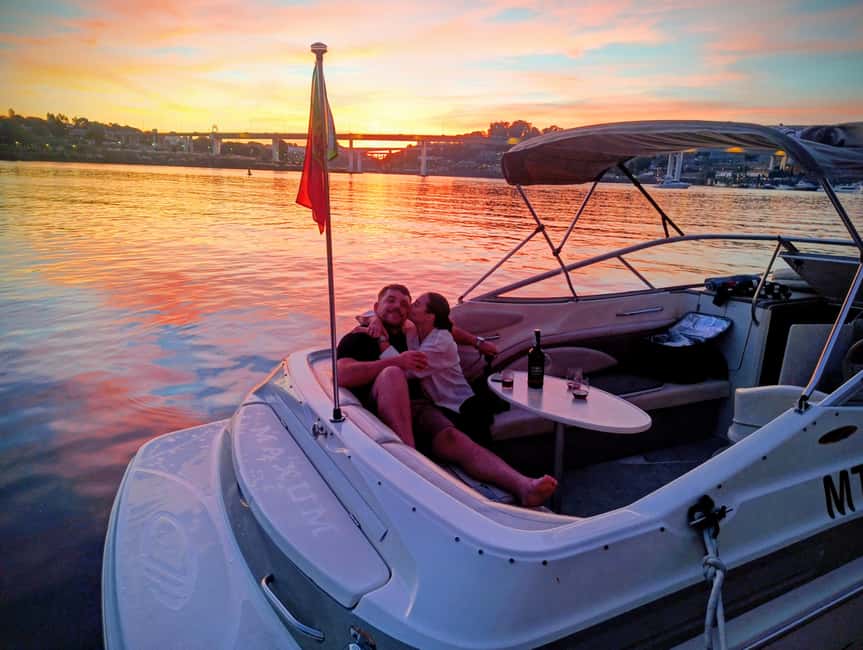Porto: Douro River Cruise & Boat Tour with Port Wine Tasting - A covered Kaombo boat makes this Douro cruise work year-round