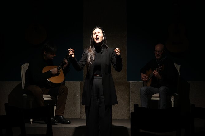 Porto : Fado and Porto Wine Show at the Trinity Noble Hall - What you’ll actually experience in one hour
