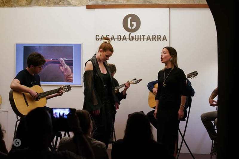 Porto: Fado & Port Wine in Traditional Portuguese Music Shop - Where to sit and how to plan your evening