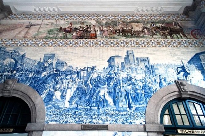 Porto Full Day City Tour Wine Tasting and Six Bridges Cruise - The historic center walking tour: time for streets, not just photos