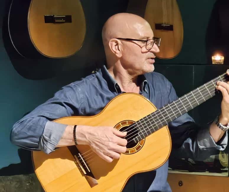 Porto: Intimate Fado Show & Port Wine in Trindade Noble Hall - Your 1-hour flow: what happens after you arrive