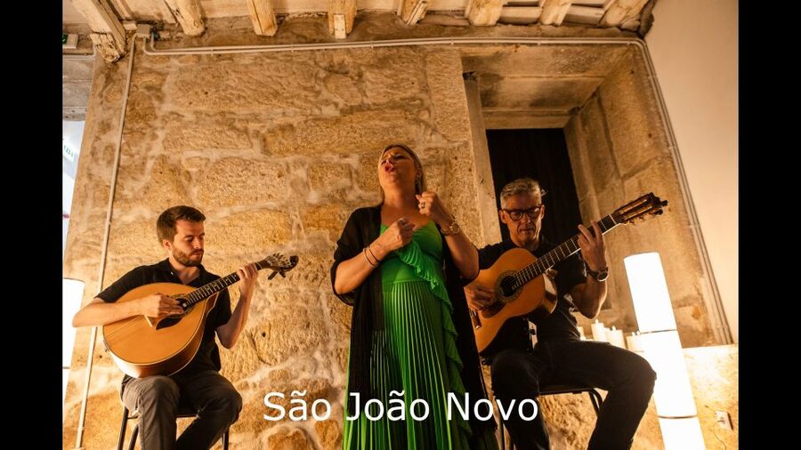 Porto: Live Fado Show with Glass of Port Wine - Fado 101: How to Listen Even If You’re New